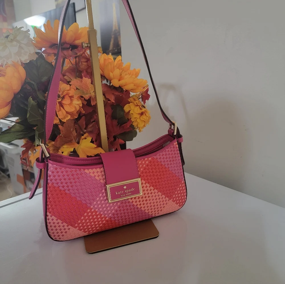 Kate Spade Vibrant Pink and Red Woven Shoulder Bag - Picture 2 of 9